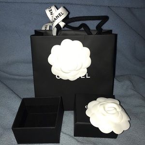 AUTHENTIC Chanel earring box and bag that fits